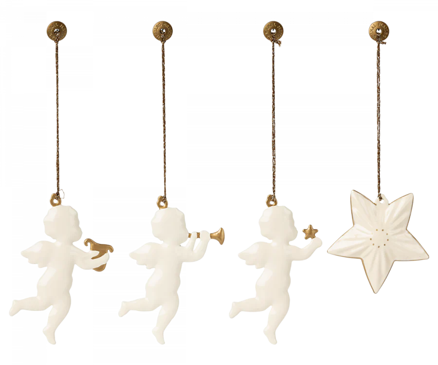 The Maileg Holy Night Ornament Set features four charming ornaments, each depicting cherubs in festive poses. Two cherubs are playing trumpets, one is on a violin, and the last one holds a five-pointed star. Each ornament is elegantly connected by a gold chain and comes packaged in a delightful gift box, making them perfect for the holiday season.