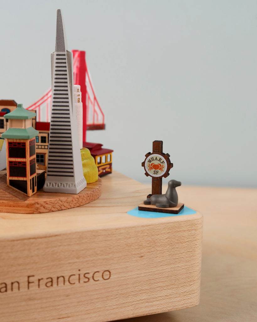 San Francisco themed music box with the Golden Bridge in the background.