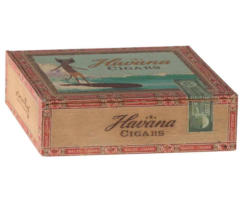 Vintage wooden cigar box labeled "Havana cigars" with ornate decorations and a graphic of Maileg Mum & Dad Mice in nightwear by the ocean on the lid.