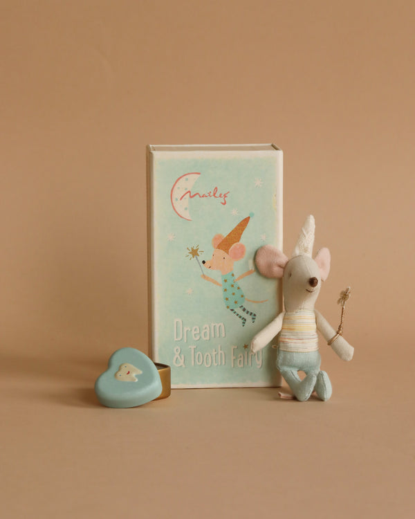 Tooth fairy mouse doll