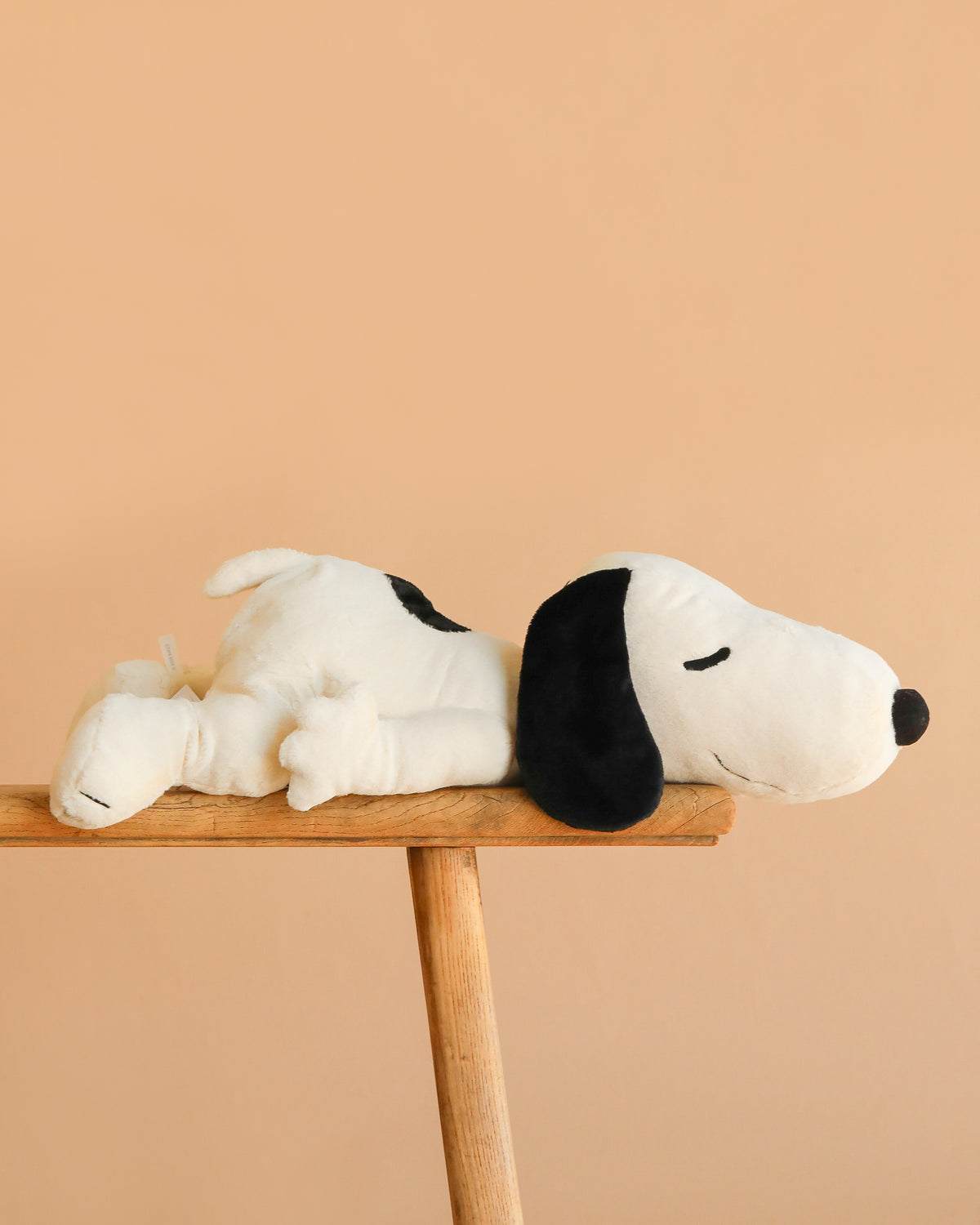 Steiff XL Snoopy Lying Down 16