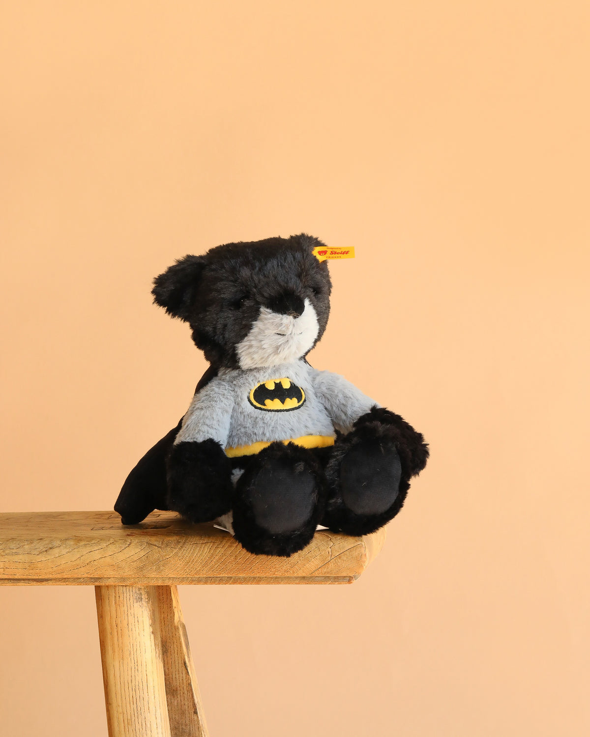Steiff Batman テディベア ぬいぐるみ Steiff Batman Teddy Bear, 12 Inches– Odin Parker