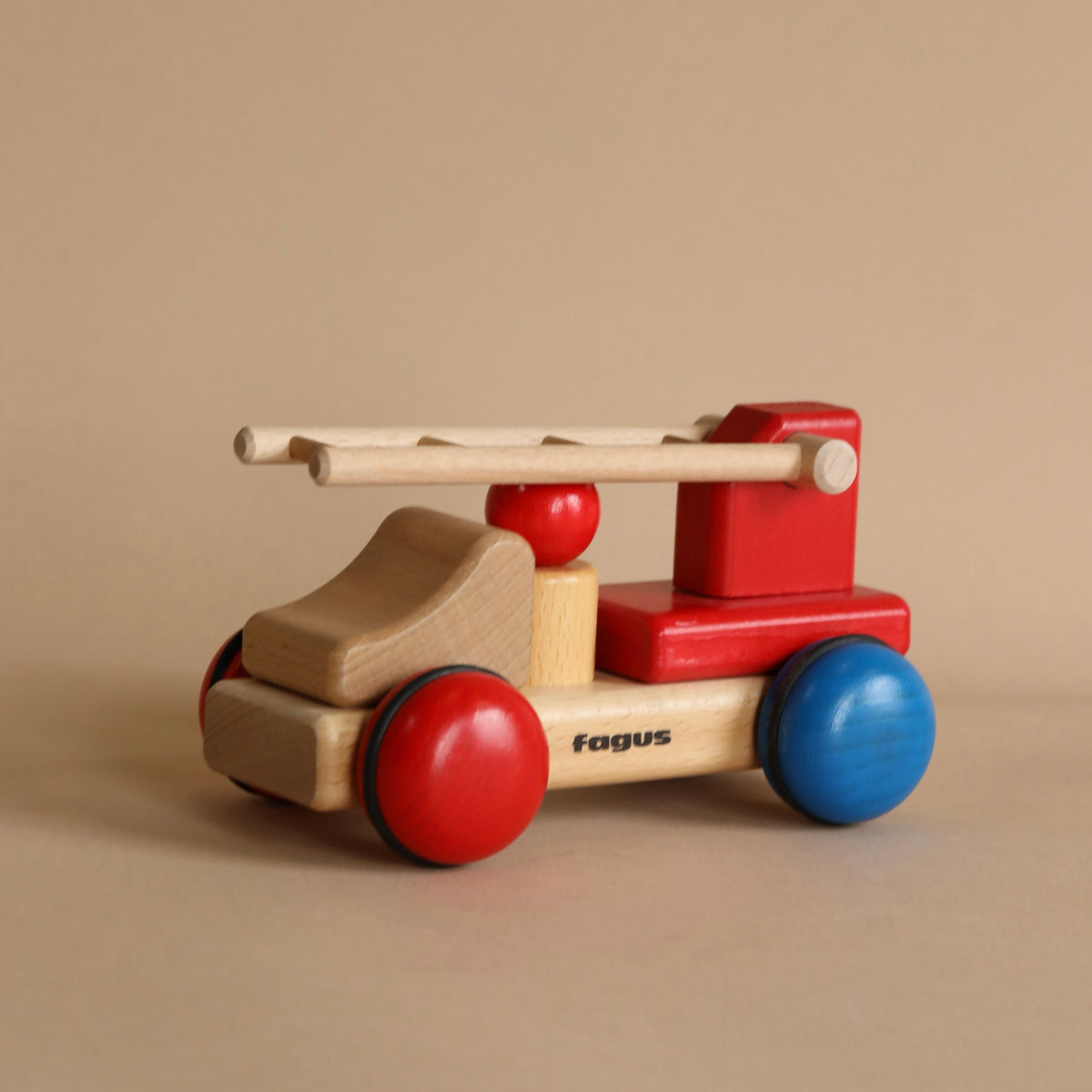 2J2A2113_1200x1200_crop_center