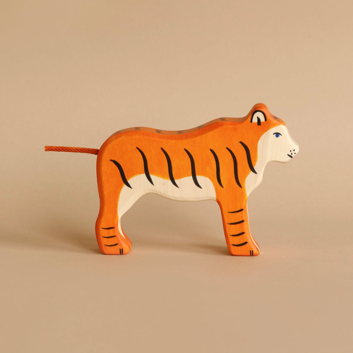 Holztiger Tiger, Standing– Odin Parker