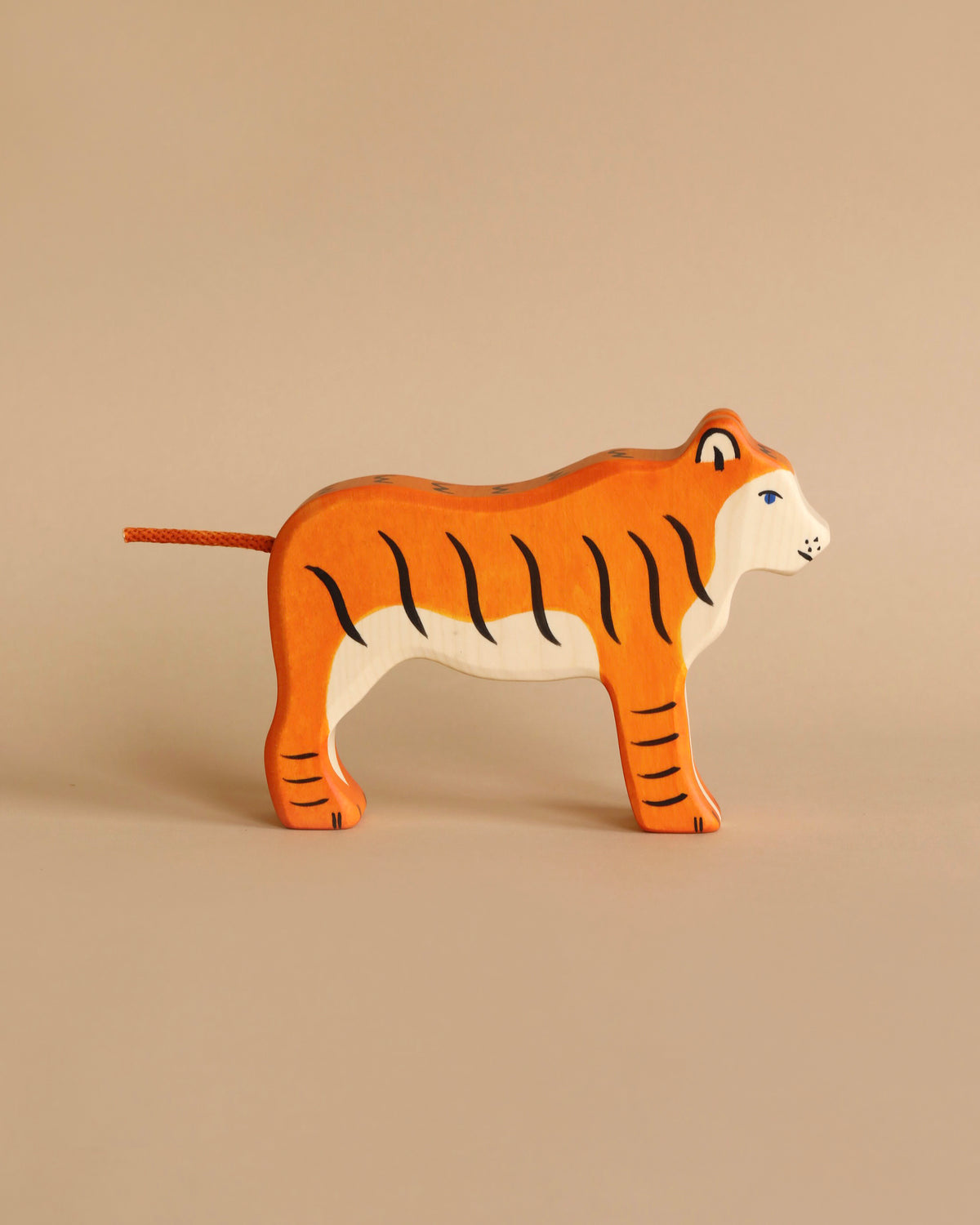 Holztiger Tiger, Standing– Odin Parker