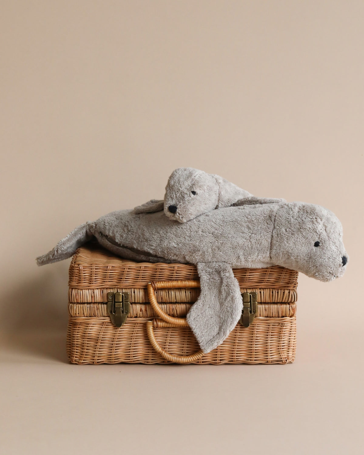 Senger Naturwelt Cuddly Animal - Gray Seal– Odin Parker