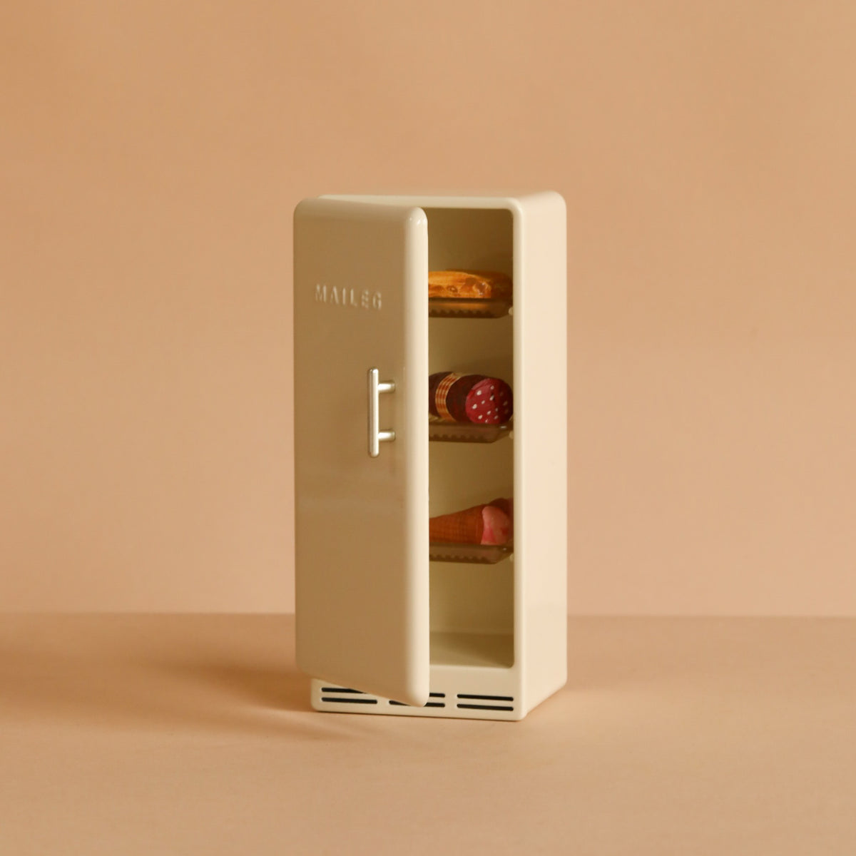 Maileg Metal Fridge, Mouse - Off White– Odin Parker