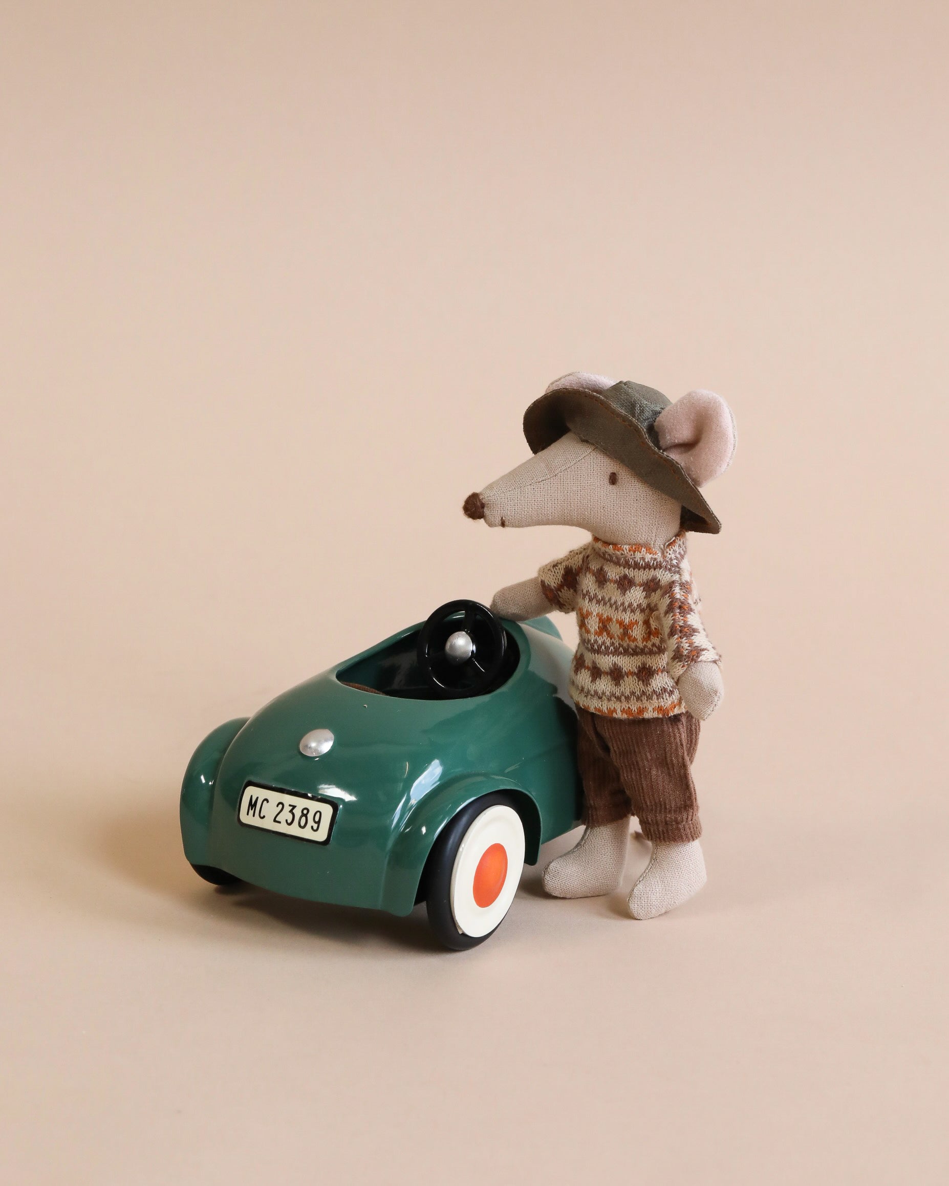 ミニカー maileg car for mouse Maileg Mouse Car – My Sweet Muffin