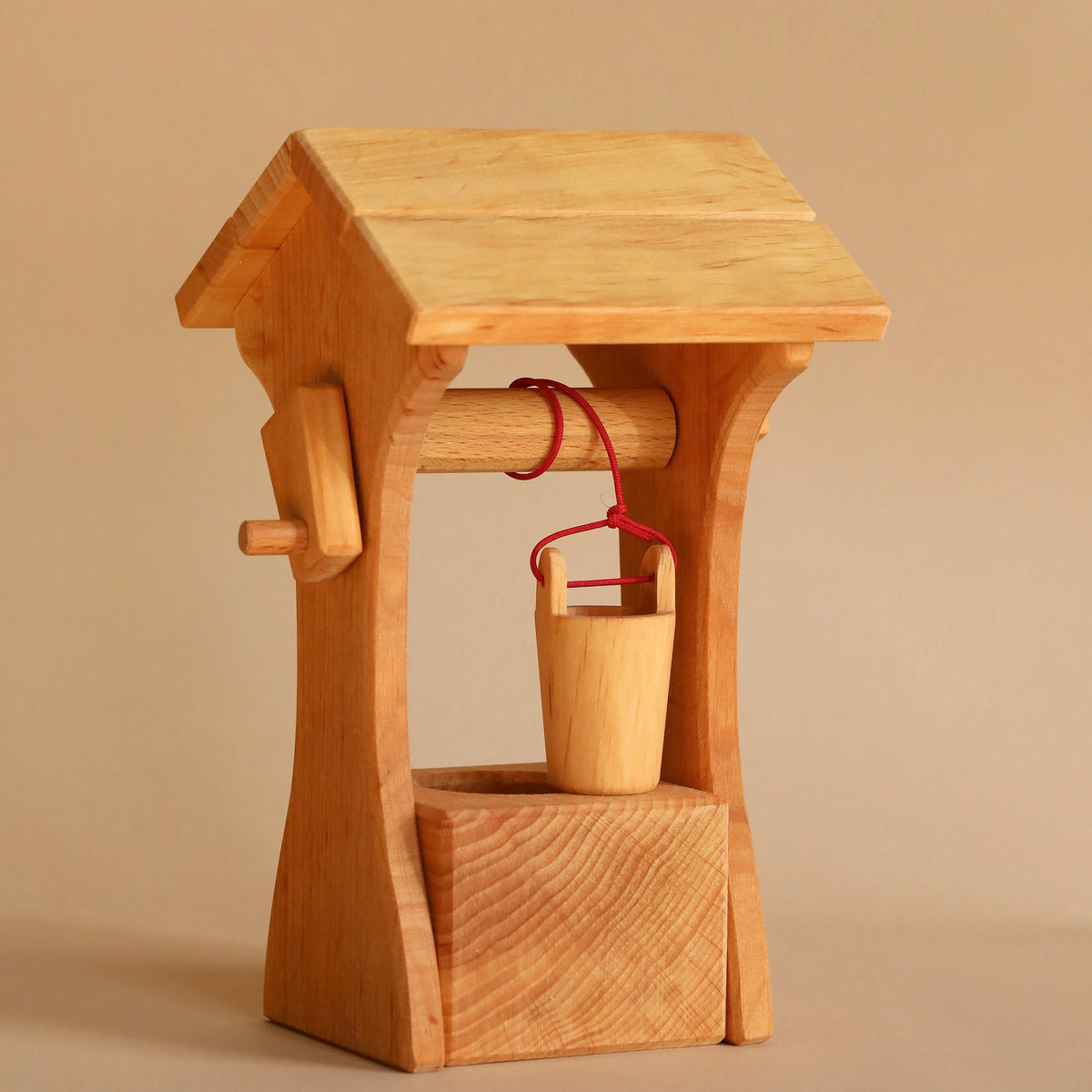 オストハイマー　井戸　Ostheimer Well with Roof Ostheimer Well with Roof– Odin Parker