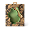 The Kendall the Kale Plate & Spoon Set is a green, cloud-shaped baby dinnerware set that includes a non-toxic plate and spoon, thoughtfully crafted and packaged in a brown box adorned with leafy patterns. Labeled “Oli&Carol” and “Kendall the Kale,” this set is designed for babies aged 6 months and up. Made from sustainable Hevea wood, it ensures both safety and eco-friendliness for your little one’s mealtime.