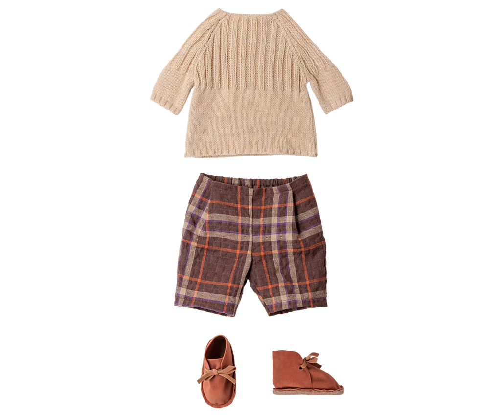The Maileg Pants and Knitted Sweater set (Size 4, Off White) is arranged on a white background, ready for pre-order and expected to arrive in early November.