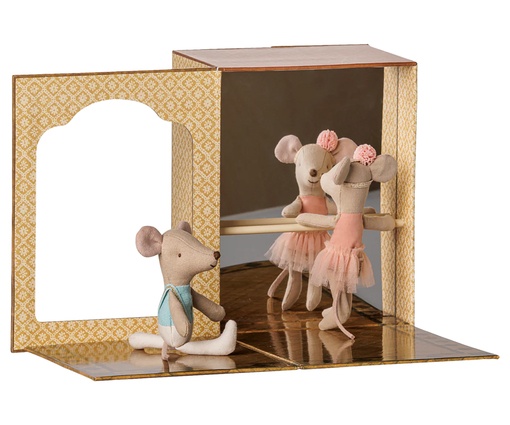 PRE-ORDER: Maileg Ballet Mice in Dance Studio—Little Sister and Brother pose at the barre in a foldable mouse house, inspiring storytelling and creative play. Estimated arrival early August.