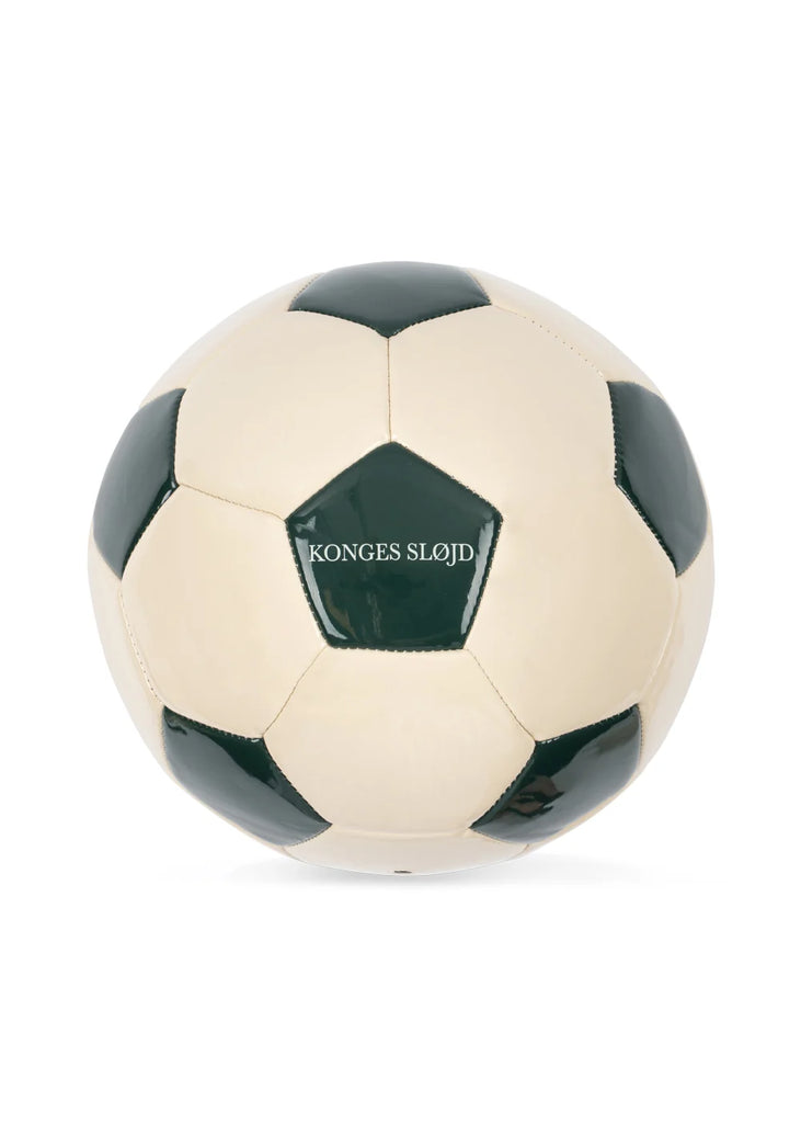 The Konges Sloejd Football Set features a classic black and white football with “KONGES SLOJD” printed on the front—perfect for backyard practice or as an addition to your child’s football activity set.