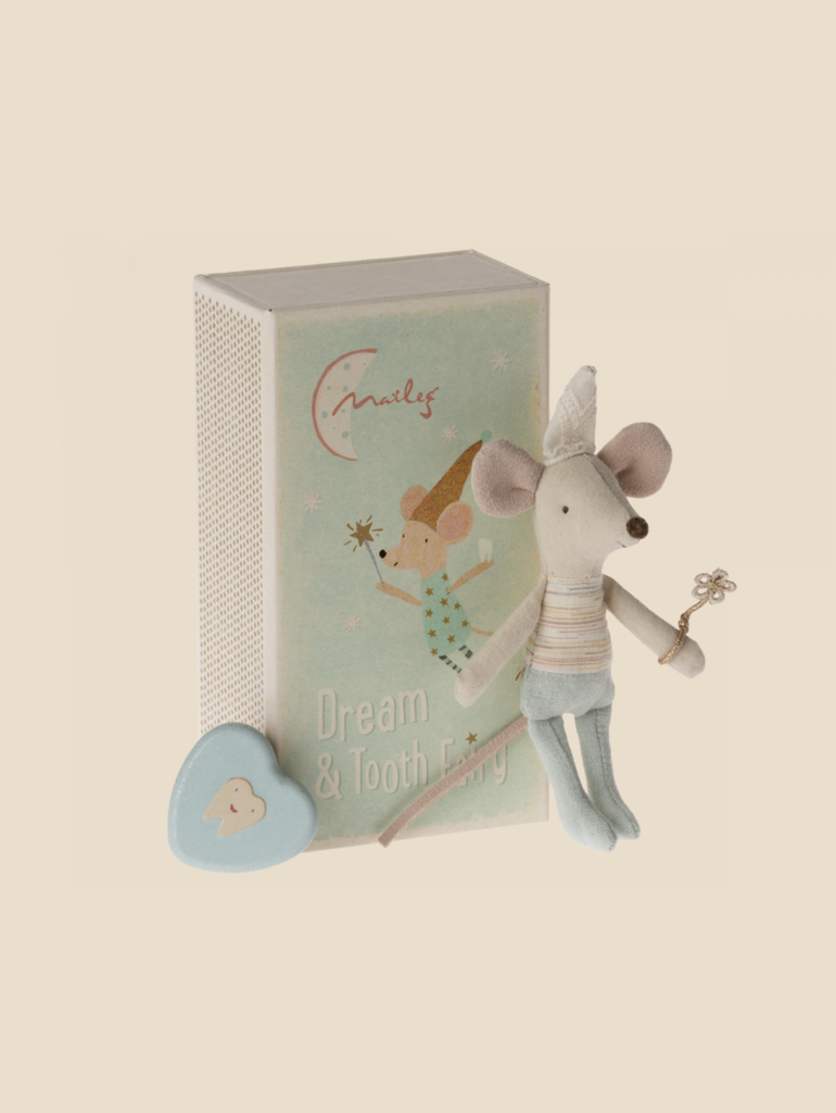 Tooth fairy mouse doll