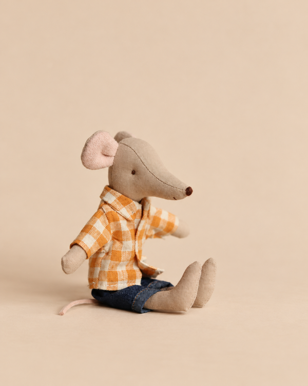 Maileg Dad Mouse In Yellow Checkered Shirt wearing an orange and white checkered button-down shirt and blue denim shorts.