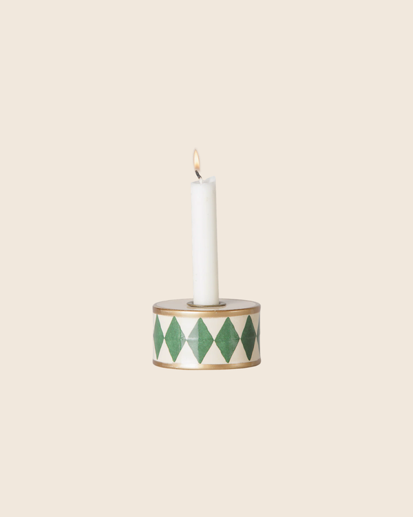 The PRE-ORDER Maileg Christmas Candle Holder, Drum - Green/Off White features a round ceramic design with green diamonds on an off-white background, perfect for cosy Christmas decor. Estimated arrival: mid October.