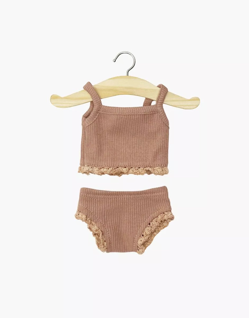 The Minikane 13" Doll Clothing | Les P'tits Basiques, 2-Piece Set in Ribbed Cotton - Clay Pink features a ribbed tank top and matching ruffled bottoms, perfectly sized for 13 inch dolls like French-made Minikane dolls.