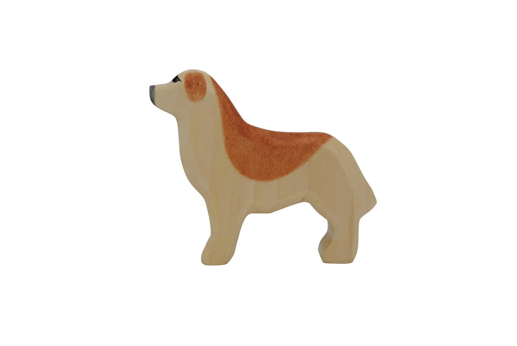 A high-quality Handmade Holzwald Golden Retriever figurine, painted with a white body and a tan back and head, isolated on a white background.