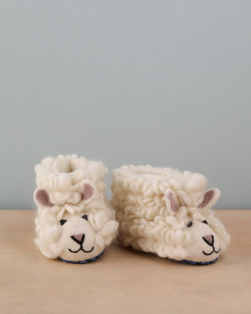 terrasse skruenøgle omgive Handmade Wool Sheep Slippers– Odin Parker